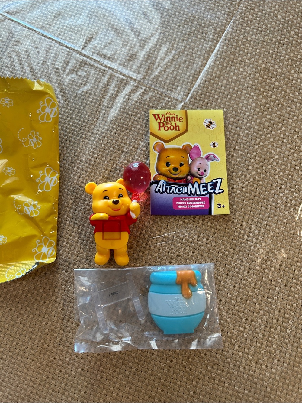 Winnie the Pooh with Red Ballon Attachmeez